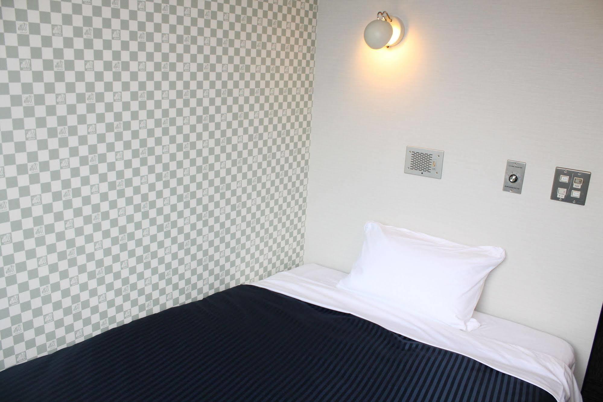 HOTEL LiVEMAX Mihara Ekimae Eksteriør billede